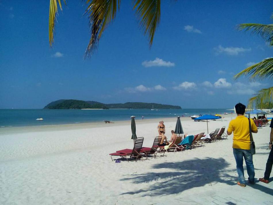 пляж Телек Юу(Pantai Teluk Yu)