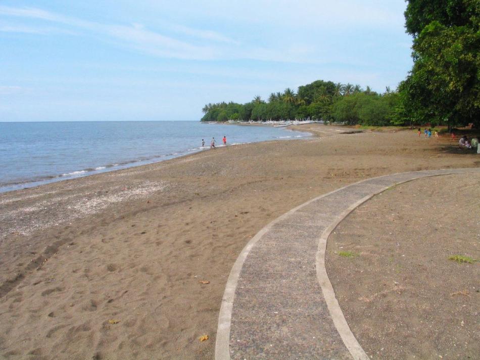 пляж Ловина на Бали