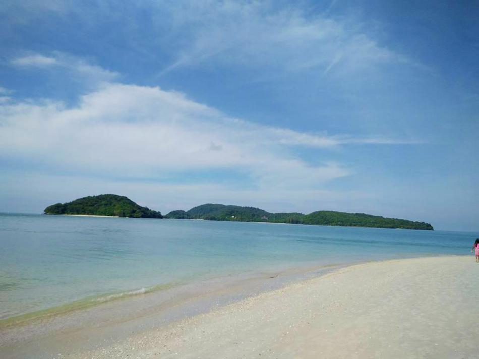 пляж Ченанг(Pantai Cenang)