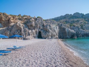 Пещера на пляже Афанду